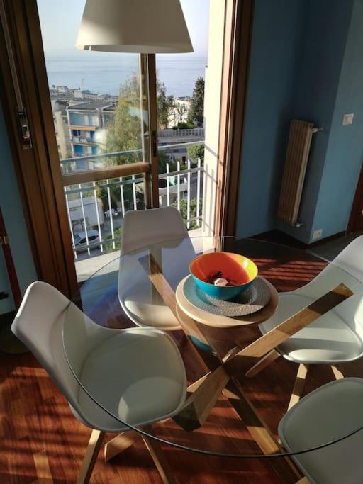 Ferienwohnung Terrazza Sul Mare - Bellavista Sanremo Exterior foto